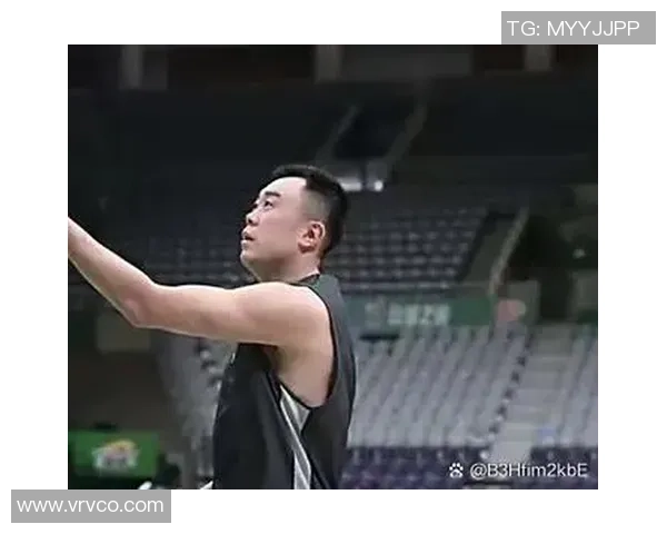 昔日双星齐退役韩德君李晓旭告别篮球生涯共谱传奇篇章 昔日双星齐退役韩德君李晓旭告别篮球生涯共谱传奇篇章